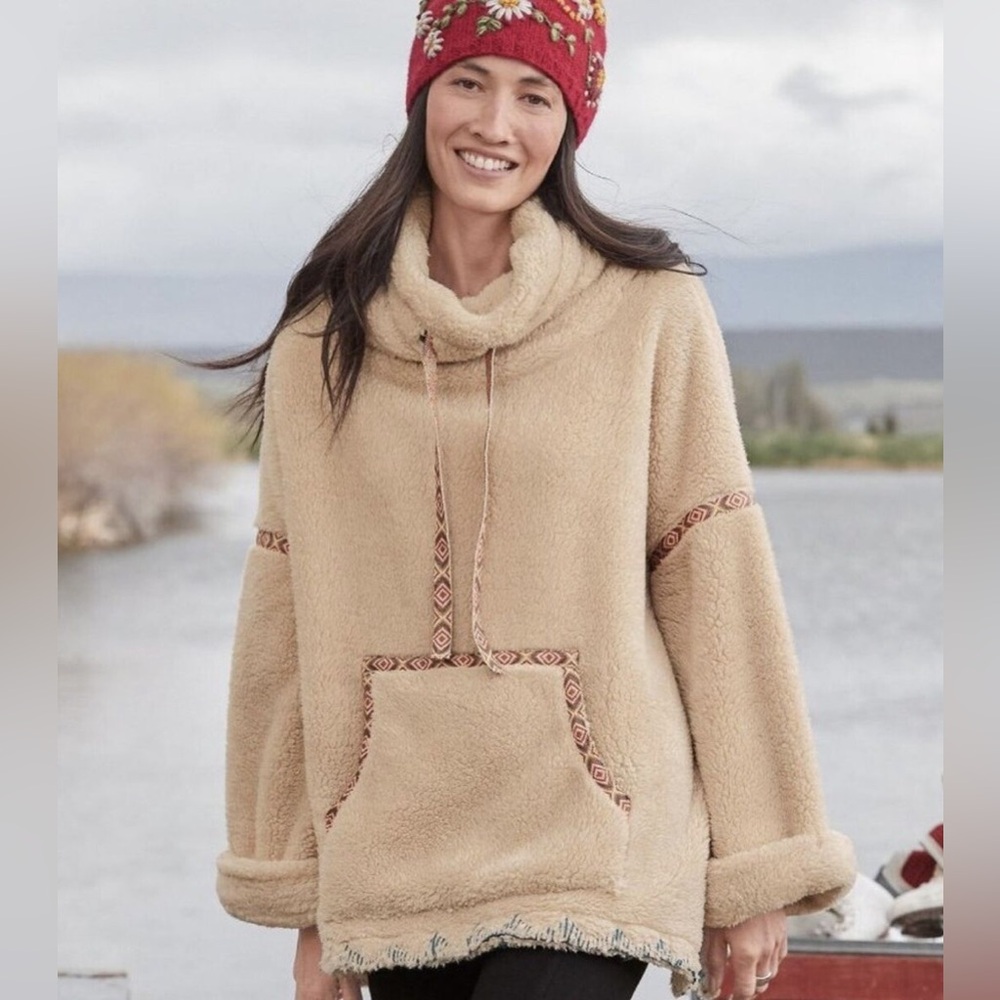 Sundance Mountain Loft Oversized Pullover Sherpa
